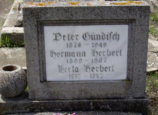 Herbert Hermann 1899-1967 Guendisch Herta 1910-1983 Grabstein